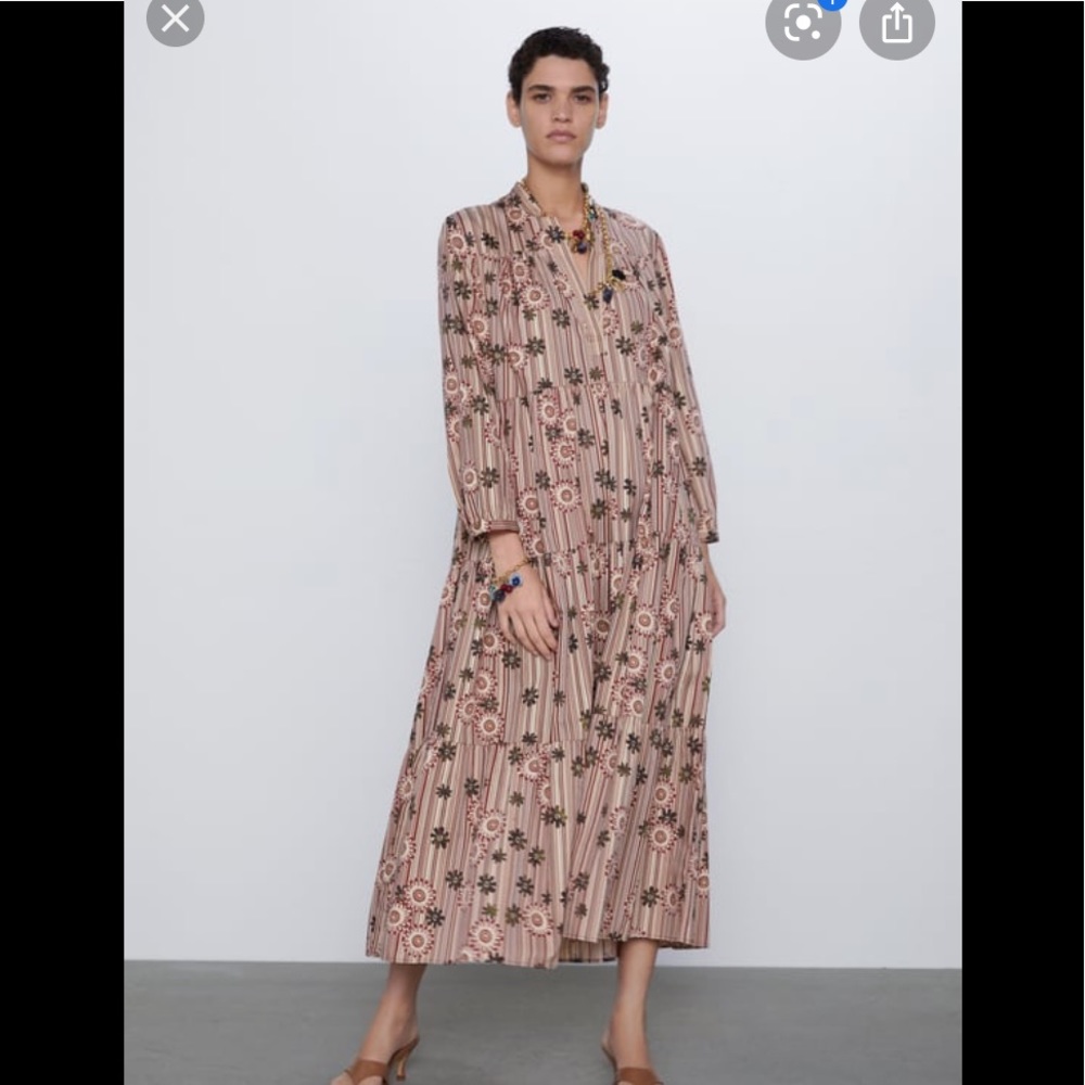 XL | Zara voluminous printed dress